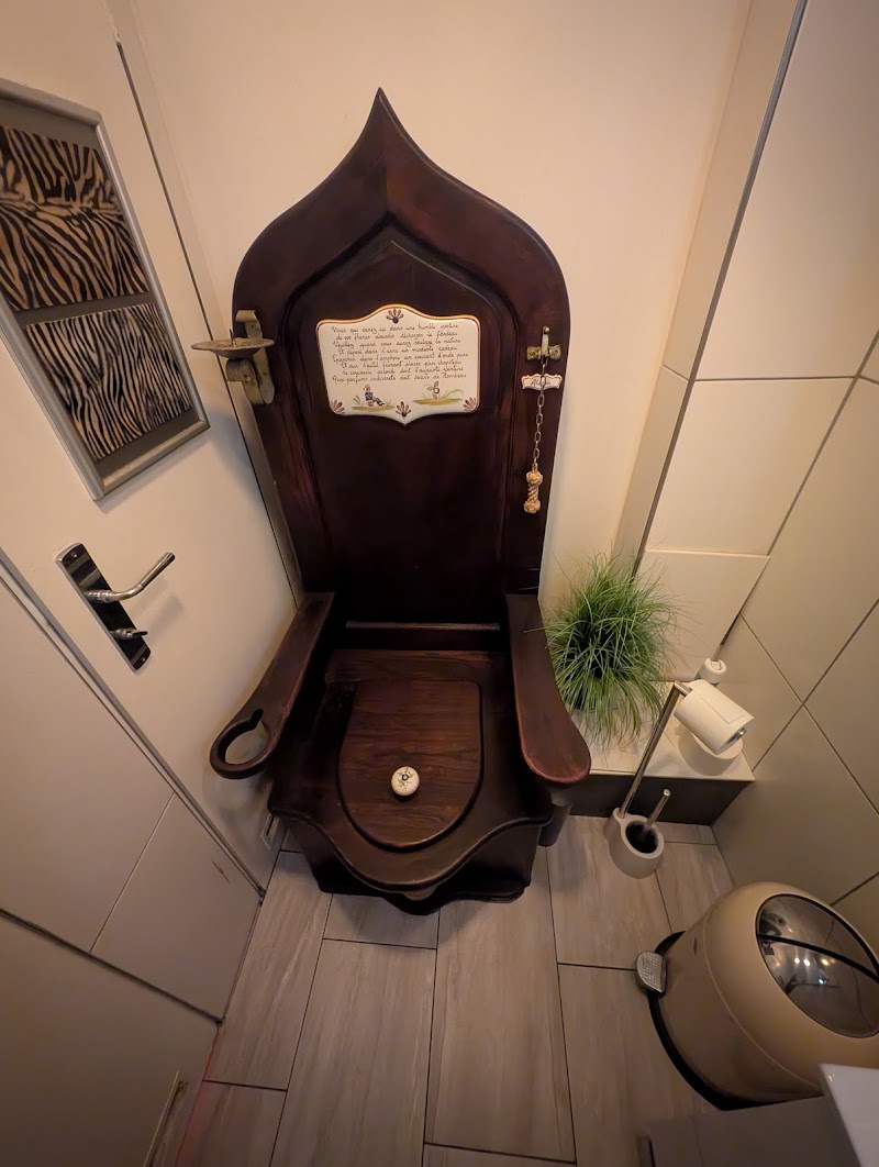 Old Commercial Room